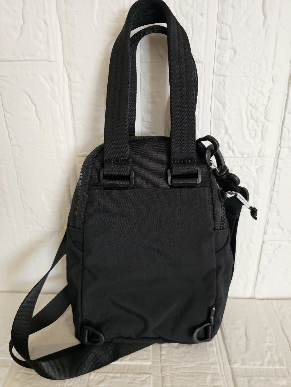 Timbuk2 Crossbody Bag - Picture 2 of 5